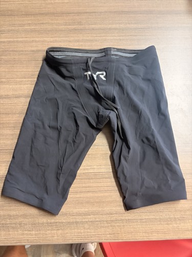 Tyr venzo men - tyr, tech
